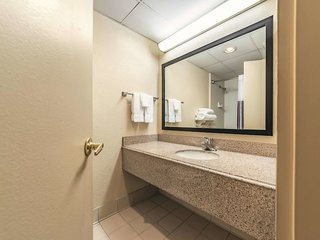 ramada by wyndham fairfield nj