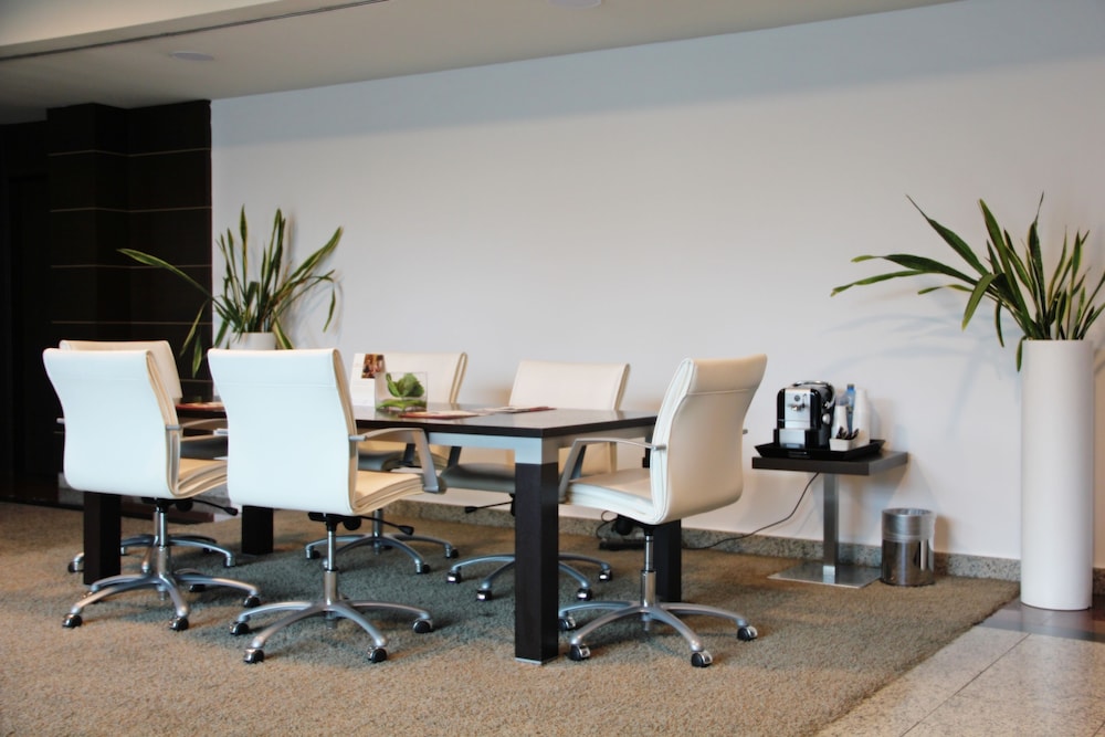 crowne plaza madrid airport by ihg