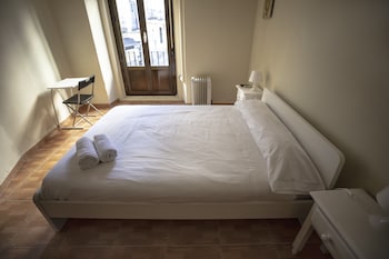 hostal myd los perales