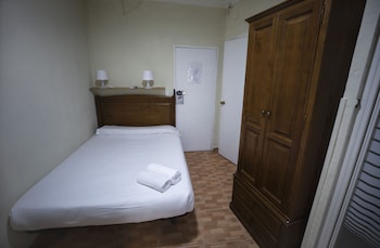 hostal myd los perales