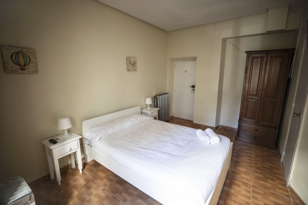 hostal myd los perales