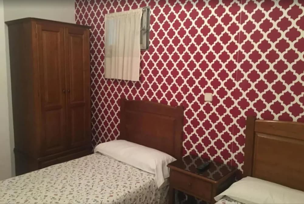 hostal myd los perales