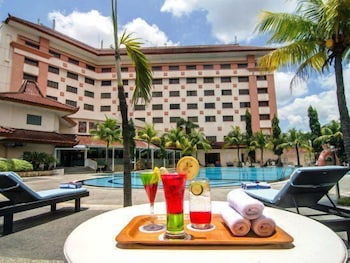 the sunan hotel solo