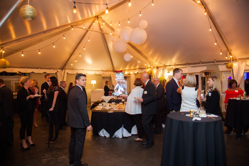 inn on the square ascend hotel collection