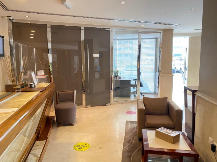 phoenix plaza hotel apartments