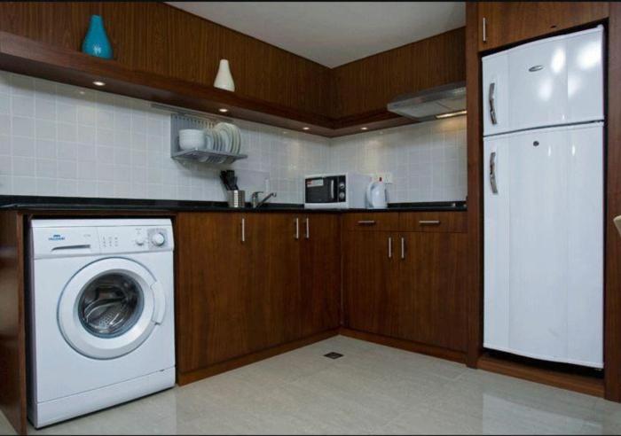phoenix plaza hotel apartments