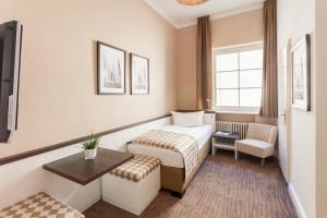 Hotel Strandschlösschen,Luebeck>>Berlin,4 star