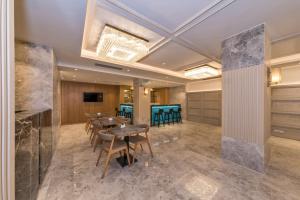 golden royal hotel and spa