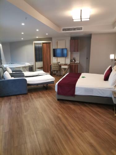 golden royal hotel and spa