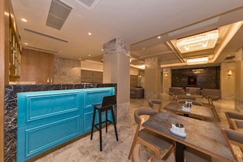 golden royal hotel and spa