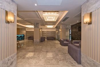 golden royal hotel and spa