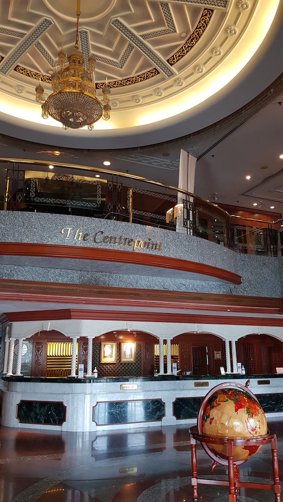 the centrepoint hotel