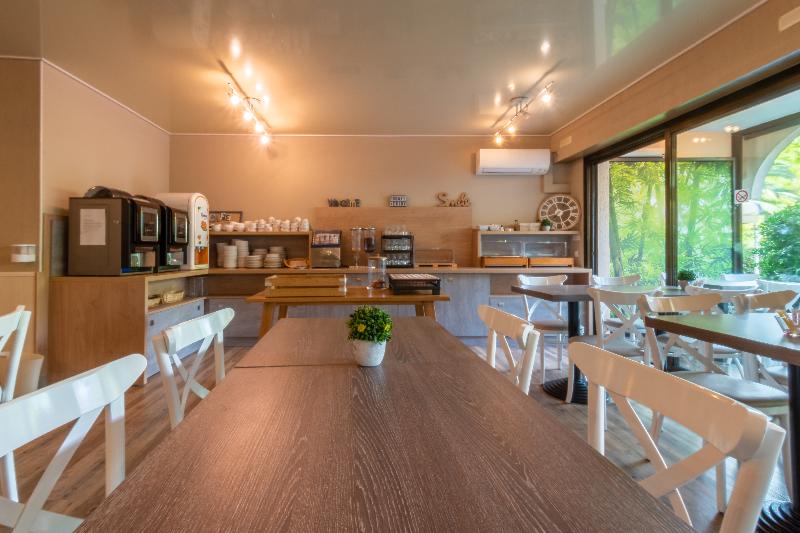 Hotel Bahia,Antibes>>Alpes-Maritimes,3 star