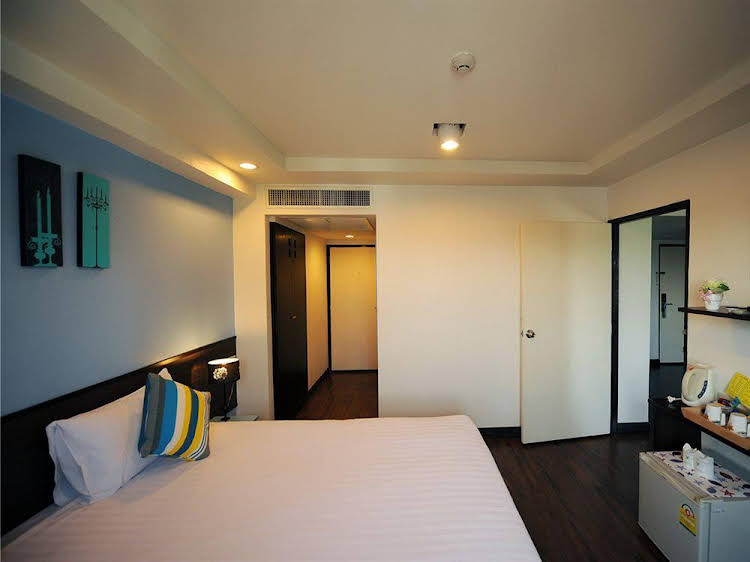 oakwood hotel and residence bangkok