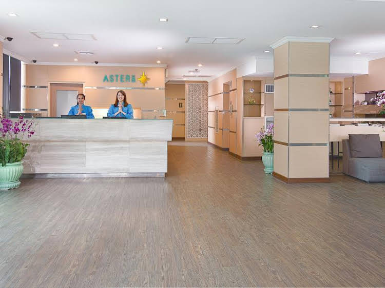 oakwood hotel and residence bangkok