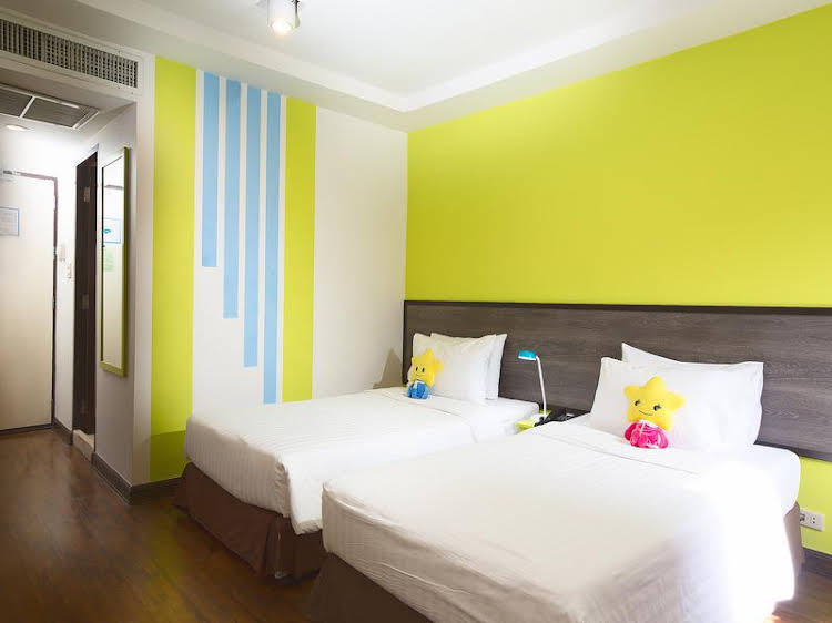 oakwood hotel and residence bangkok