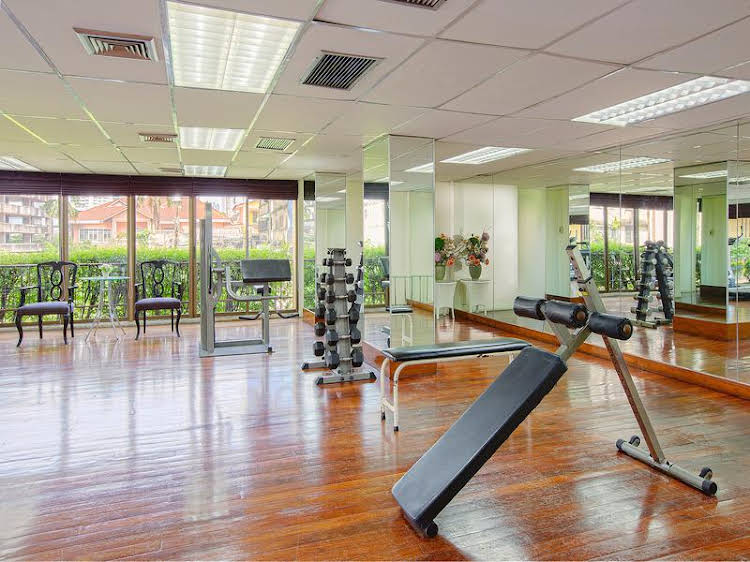 oakwood hotel and residence bangkok