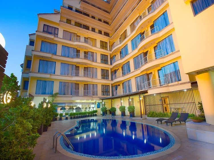 oakwood hotel and residence bangkok