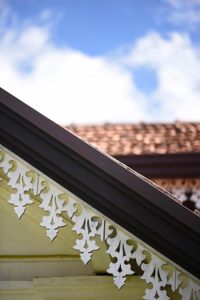 hotel warahena walauwa