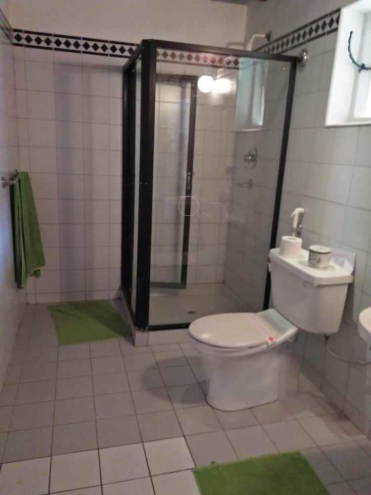 hotel warahena walauwa