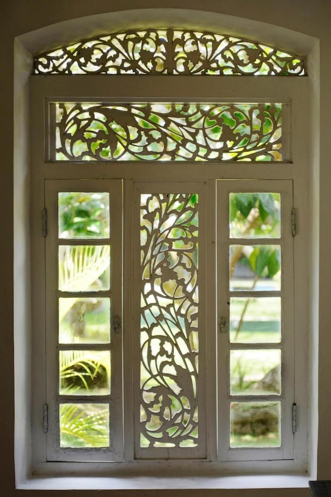 hotel warahena walauwa