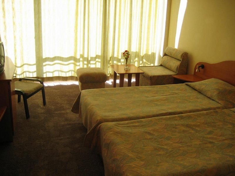 flamingo beach hotel