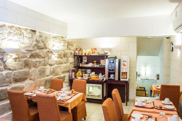 austins arts et metiers hotel