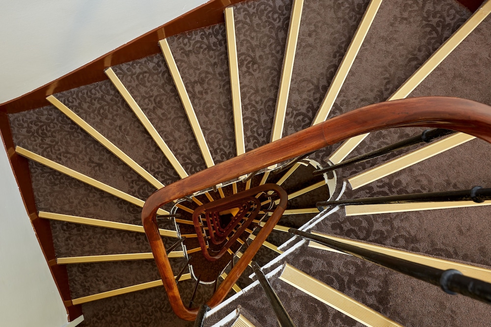 austins arts et metiers hotel