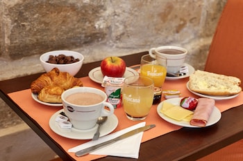 austins arts et metiers hotel