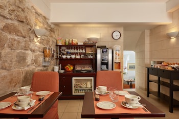 austins arts et metiers hotel
