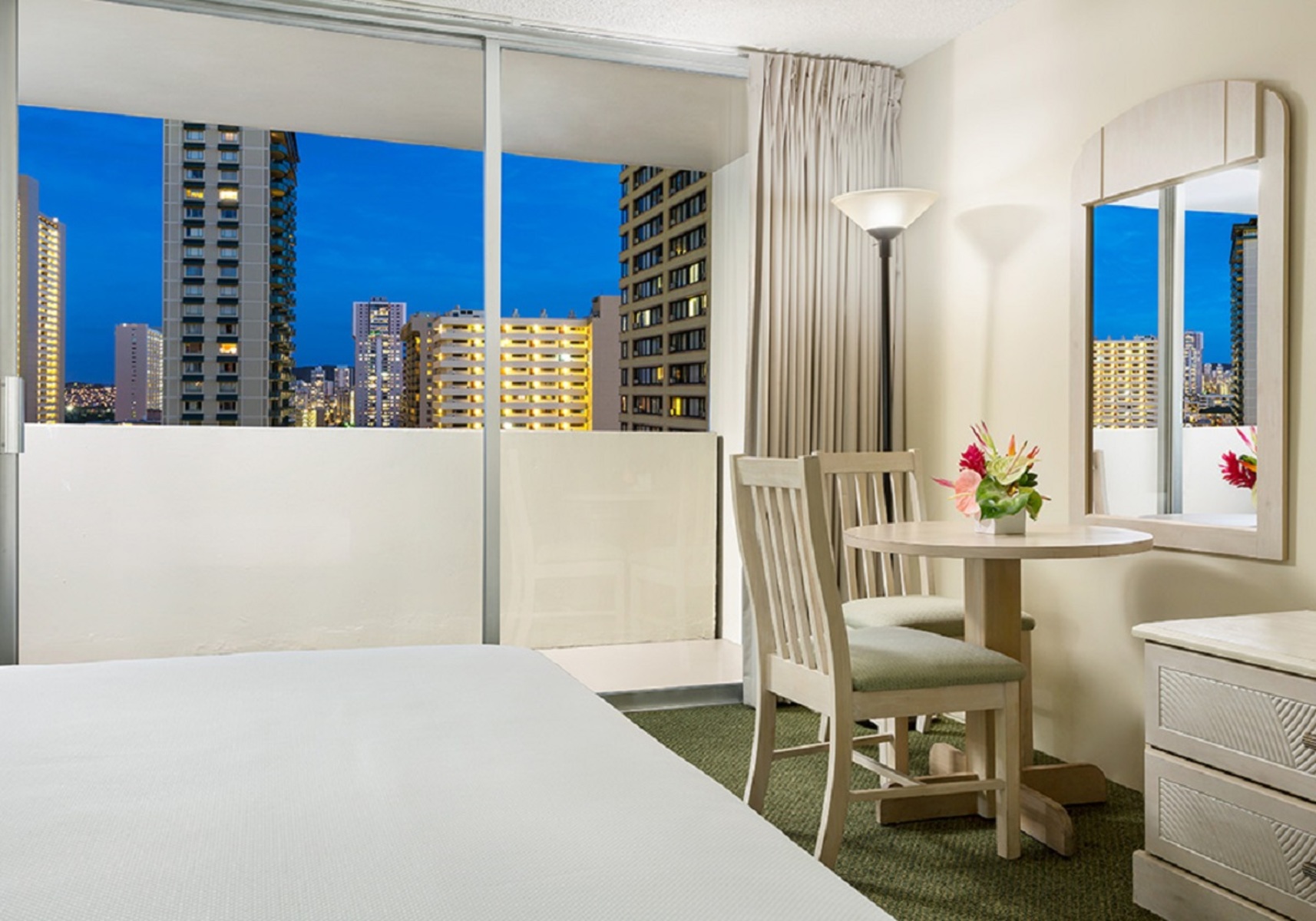 ambassador hotel waikiki