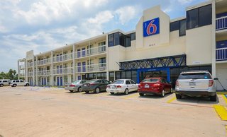 Motel 6 Houston, Tx - Medical Center/Nrg Stadium,Near Nrg Park,2 star
