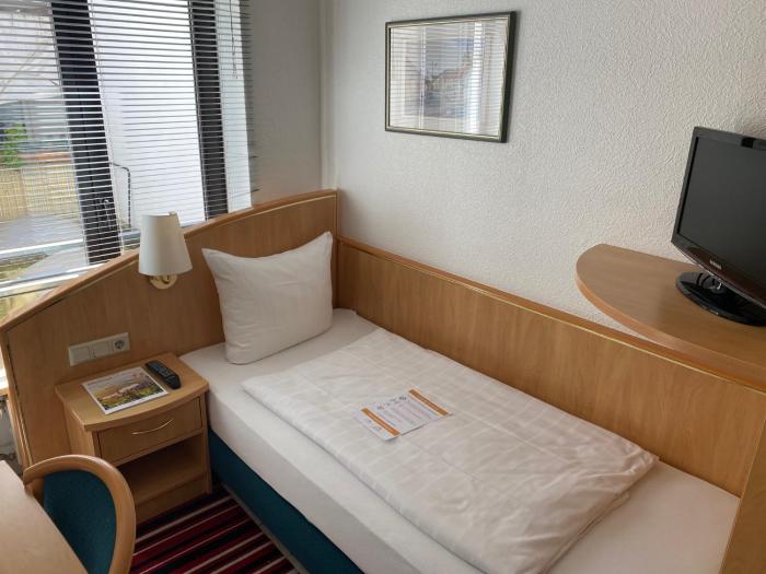 uno hotel posthof saarlouis