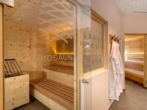 Hotel Zirbenhof,,4 star