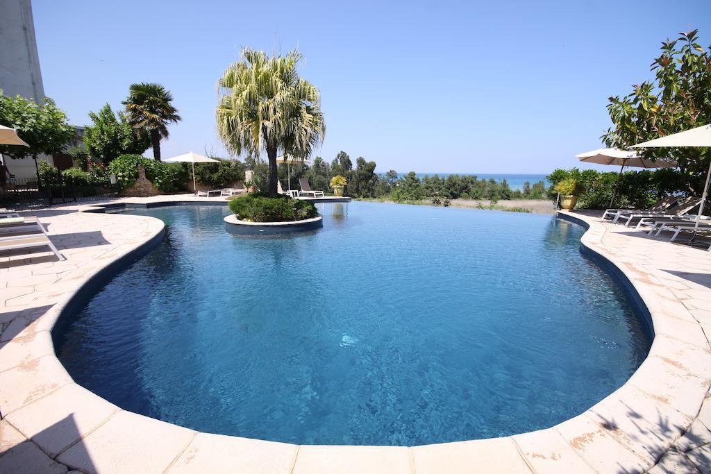 la solenzara hotel and appartement and spa