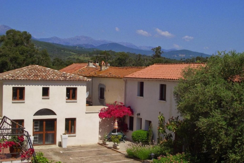 la solenzara hotel and appartement and spa