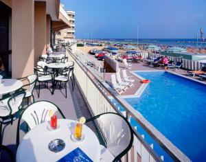 hotel astoria pesaro