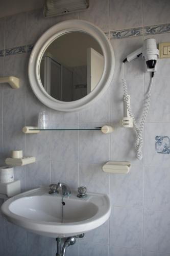 hotel astoria pesaro