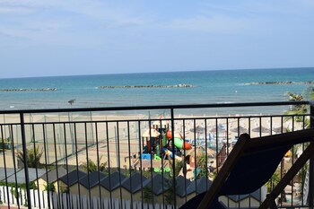 hotel astoria pesaro