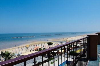 hotel astoria pesaro