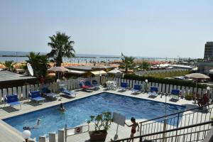 hotel astoria pesaro