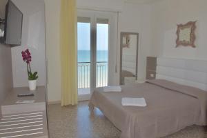 hotel astoria pesaro