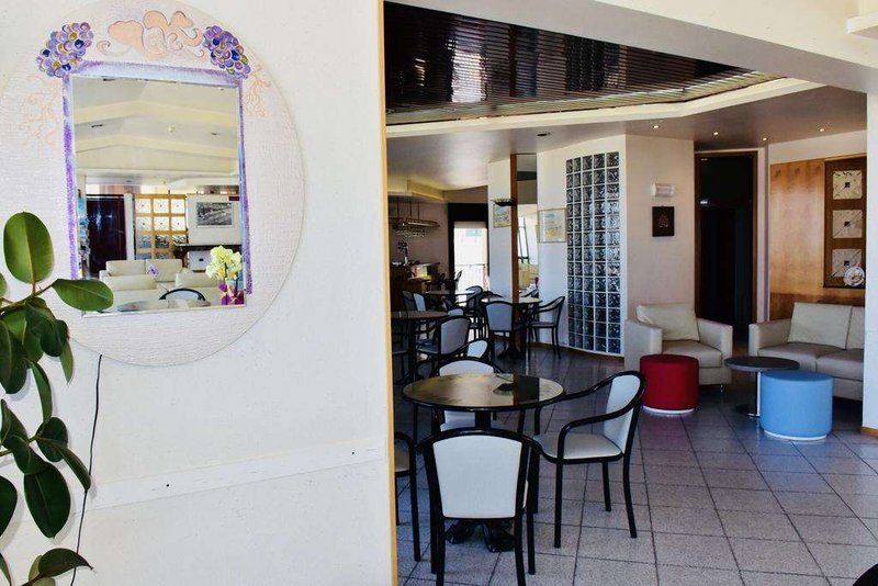 hotel astoria pesaro