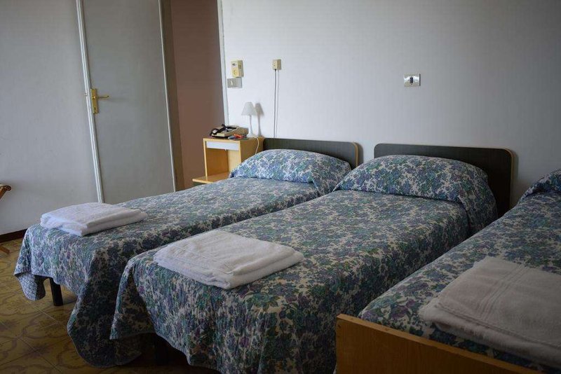 hotel astoria pesaro