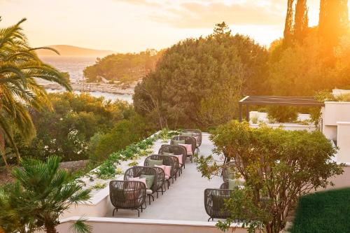 hotel moeesy blue and green oasis