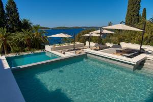 Hotel Moeesy, Blue & Green Oasis,Hvar Island>>Hvar,5 star