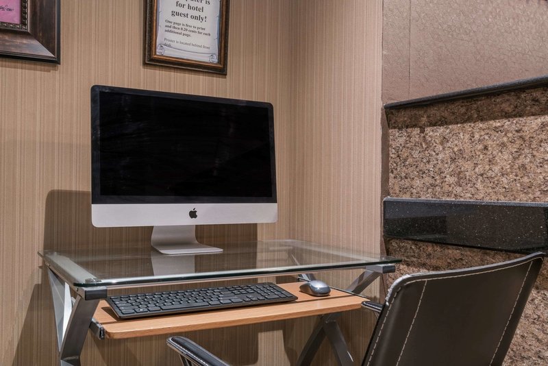 microtel inn and suites by wyndham rochester north mayo clinic