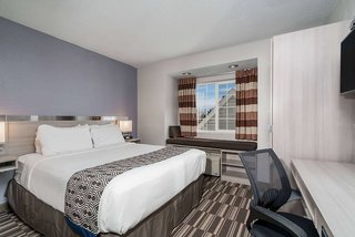 Microtel Inn & Suites By Wyndham Rochester North Mayo Clinic,Rochester>>Olmsted County,2 star