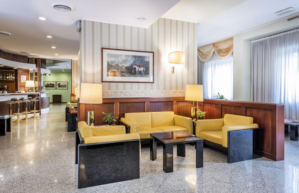 hotel ascot