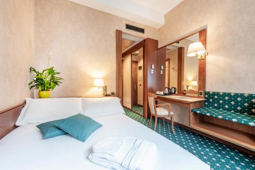hotel ascot